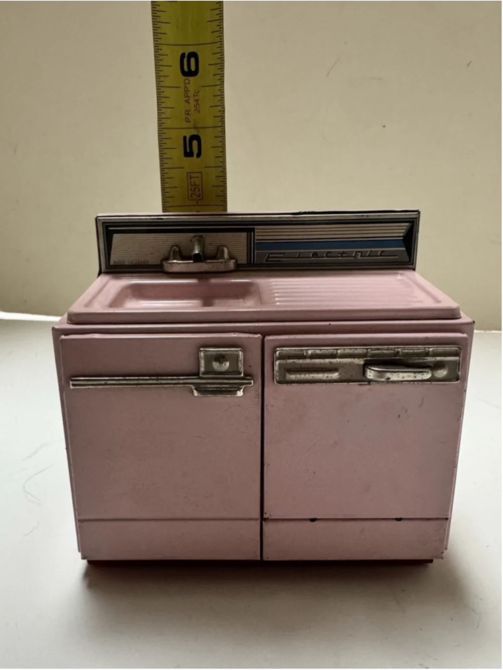 Vintage 1950s Japan Tin Litho Electric Dollhouse Pink Sink & Dishwasher Or Oven